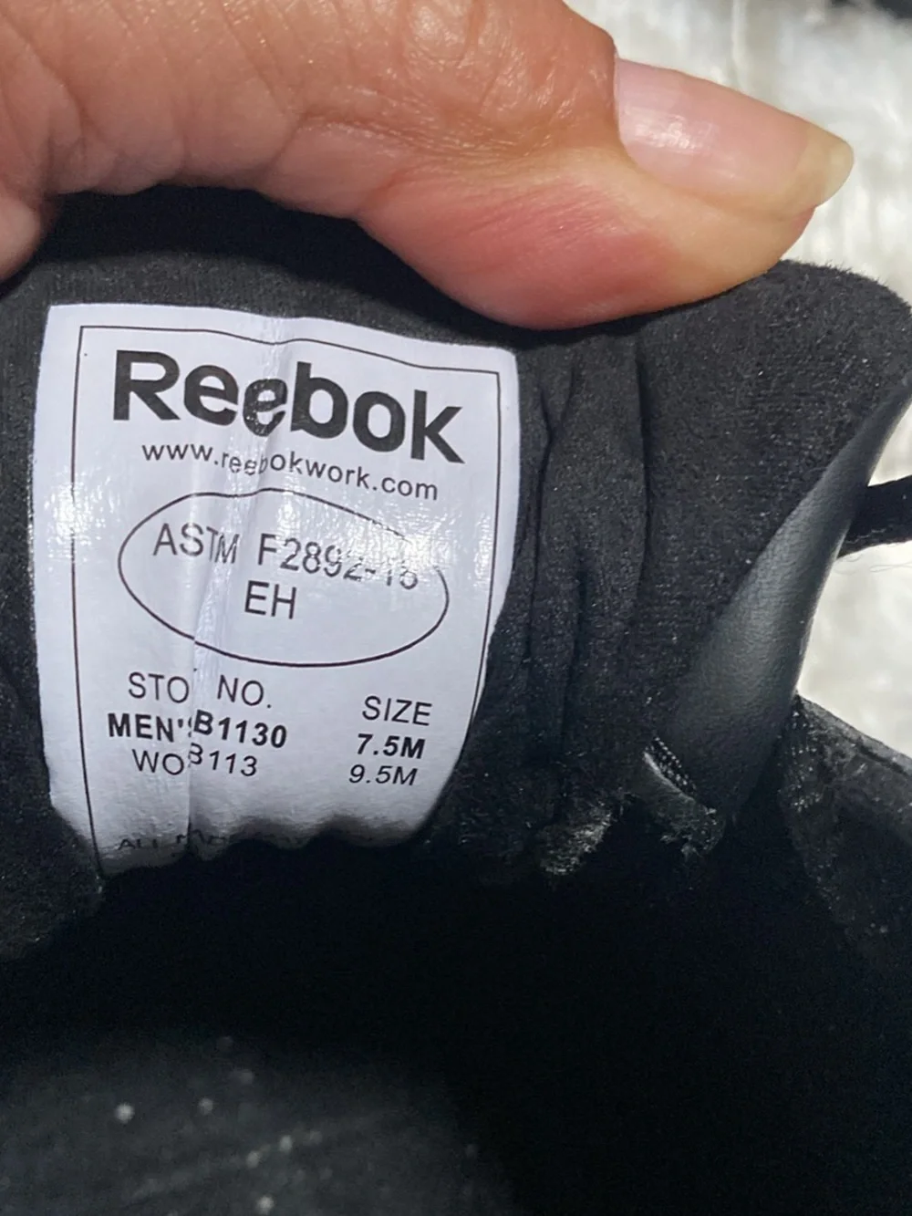 Reebok Men's All-Black Athletic Sneakers unisex oil/slip resisting